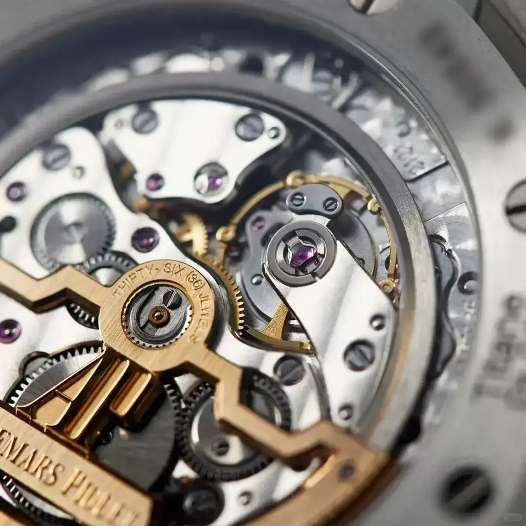 Audemars Piguet Royal Oak Jumbo Extra-Thin Blue 15202IP.OO.1240IP.01 - view 5