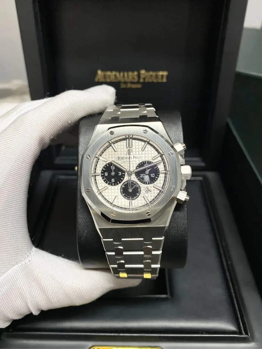 Audemars Piguet Royal Oak Selfwinding Chronograph Silver 26331ST.OO.1220ST.03 - view 3