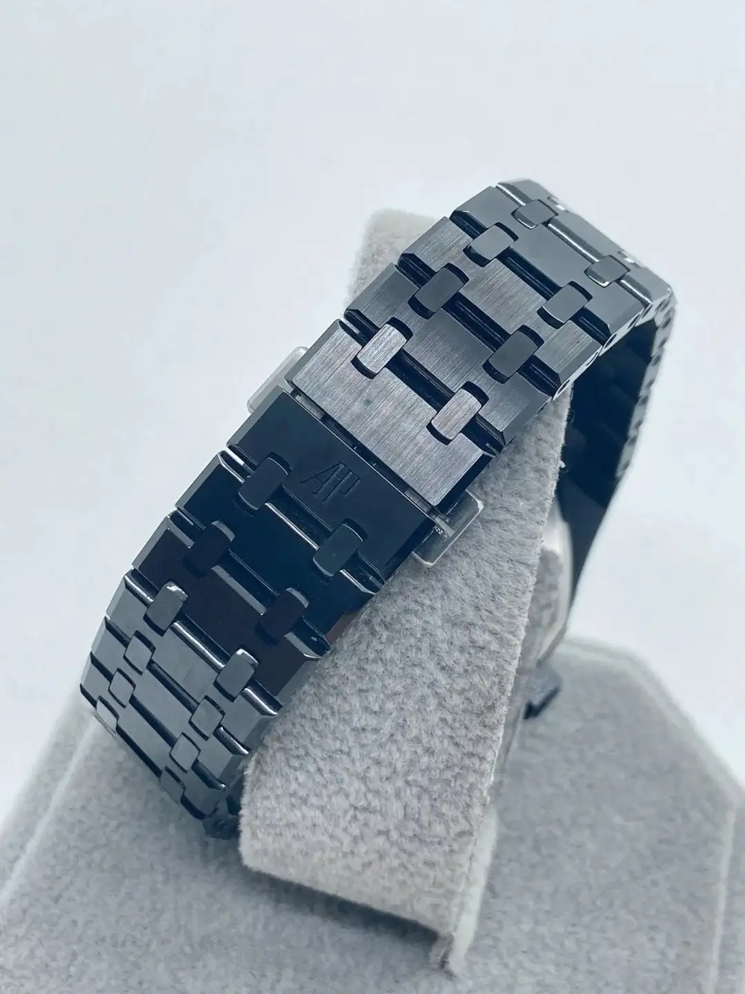 Audemars Piguet Royal Oak Perpetual Calendar Gray 26579CE.OO.1225CE.01 - view 4