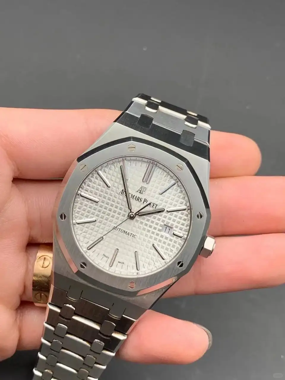 Audemars Piguet Royal Oak Selfwinding Silver 15400ST.OO.1220ST.02 - view 4