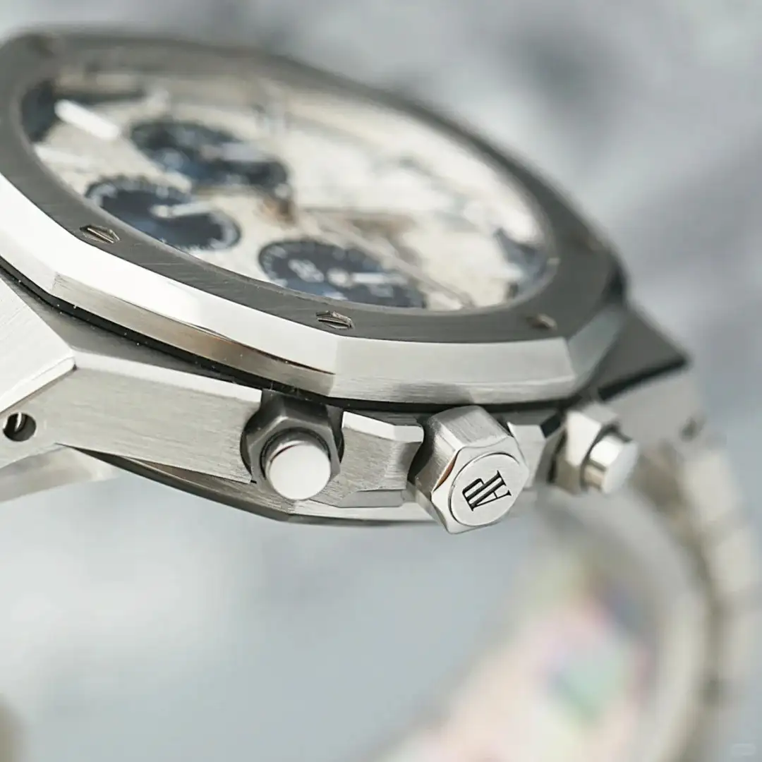 Audemars Piguet Royal Oak Offshore Selfwinding Chronograph Silver 26315ST.OO.1256ST.01 - view 7