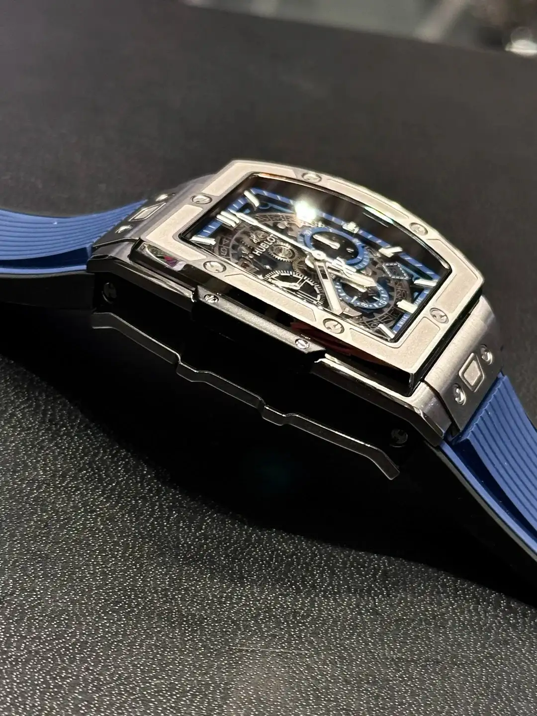Hublot Spirit Of Big Bang Men Automatic Blue Rubber Watch 641.NX.7170.RX - view 5