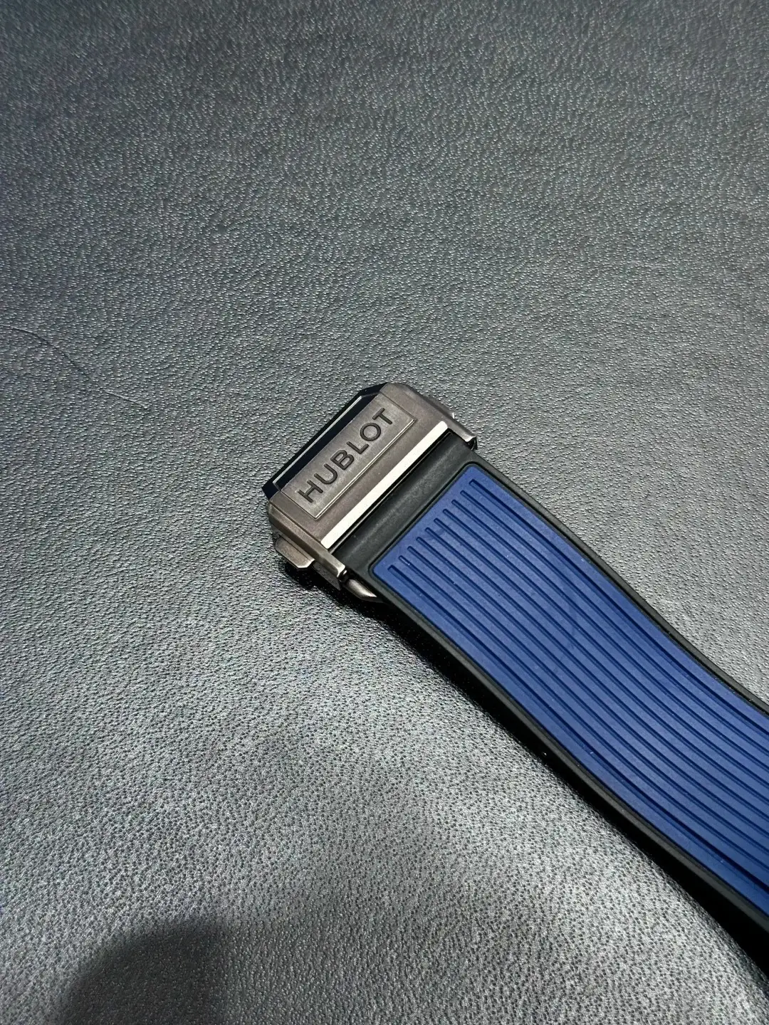 Hublot Spirit Of Big Bang Men Automatic Blue Rubber Watch 641.NX.7170.RX - view 6