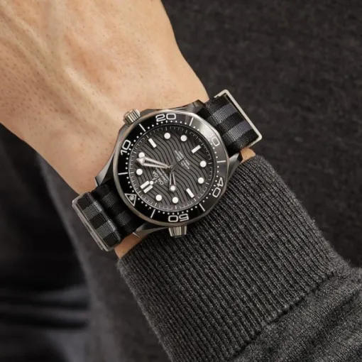 Omega Seamaster Men Automatic Black Fabric 007 Watch O21092442001002 - view 6